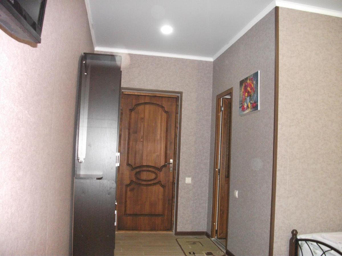 Guesthouse On Kabardinskaya 139A Gagra Ngoại thất bức ảnh