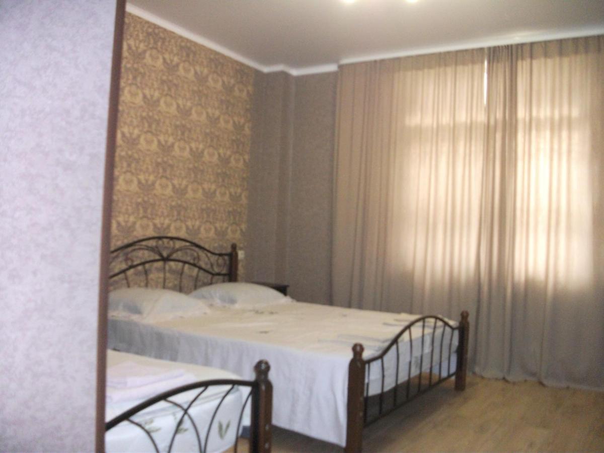 Guesthouse On Kabardinskaya 139A Gagra Ngoại thất bức ảnh
