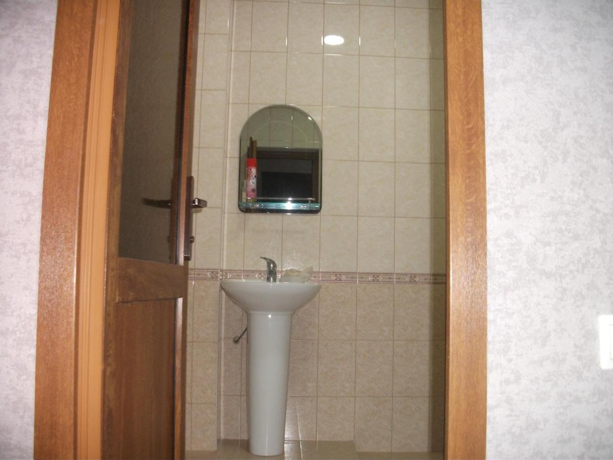 Guesthouse On Kabardinskaya 139A Gagra Ngoại thất bức ảnh