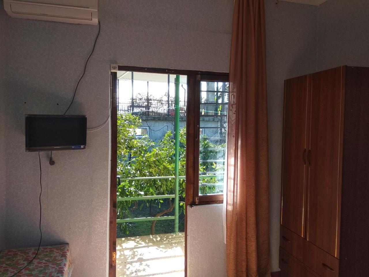 Guesthouse On Kabardinskaya 139A Gagra Ngoại thất bức ảnh